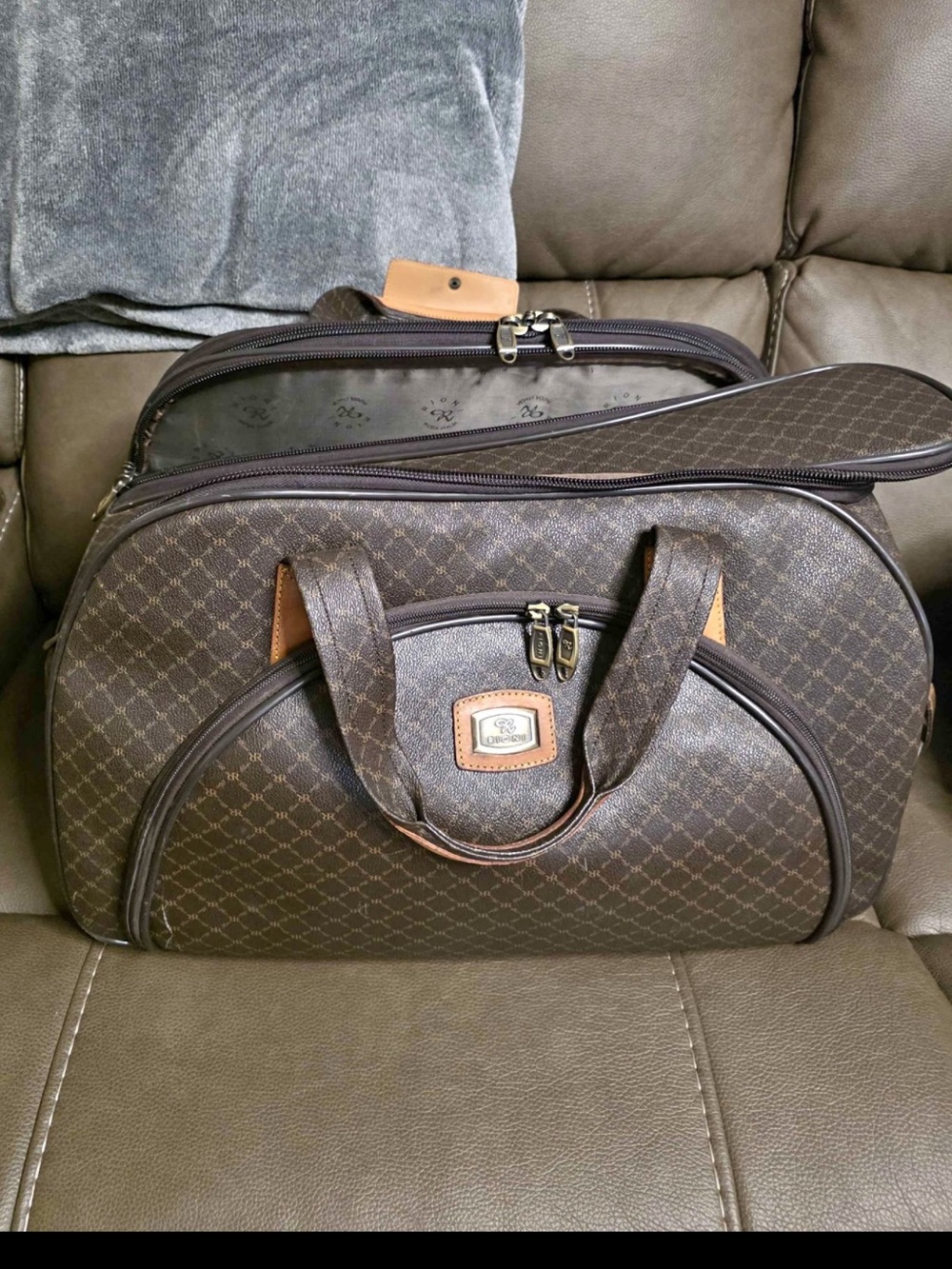Rioni Brown Patterned Travel Duffel with Tan Trim